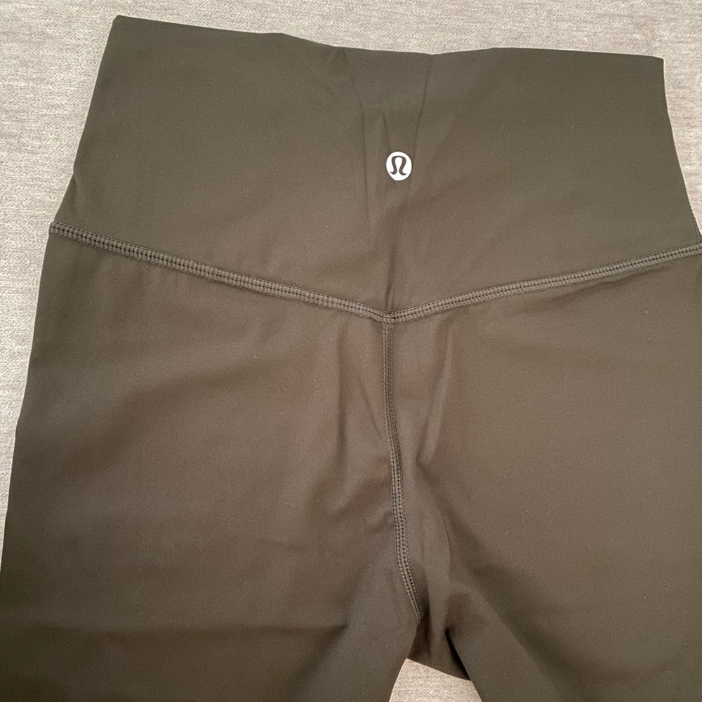 Lululemon athletica Align Leggings (sold out online ) - Picture 9 of 11